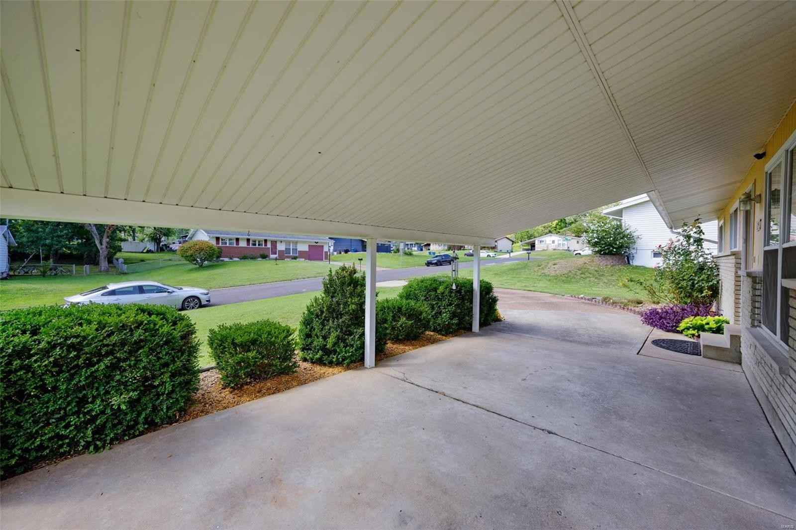 Luxury Family Home Acquisition Realty Group